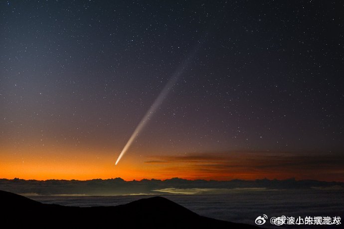 独家报道，罕见彗星今晚日落时现身，观赏指南不容错过！